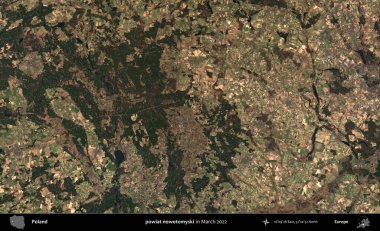 Powiat şimdi otomyski. Copernicus Sentinel 'in Mart 2022' de çekilmiş uydu görüntüsü üzerine Polonya 'nın idari bölgesi.