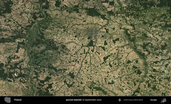 powiat lubelski. Eylül 2020 'de Copernicus Sentinel karolarından oluşan bir uydu görüntüsü üzerine Polonya' nın idari bölgesi