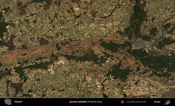 powiat nakielski. Copernicus Sentinel 'in Mart 2025' te çekilmiş uydu görüntüsü üzerine Polonya 'nın idari bölgesi