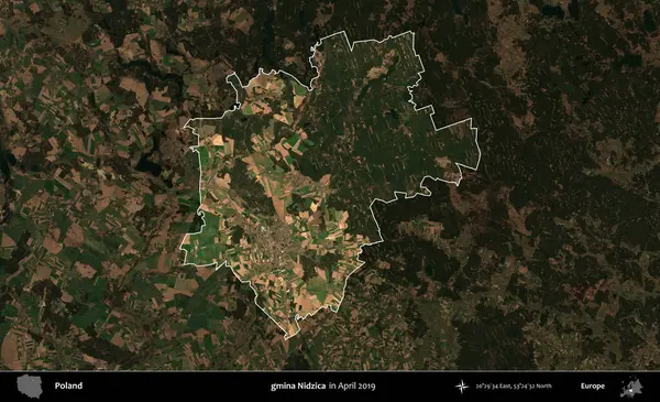 gmina Nidzica. Polonya 'nın idari alanı, Nisan 2019' da çekilen Kopernik Nöbetçi karolarından oluşan koyu renkli bir uydu görüntüsü üzerine vurgulandı ve özetlendi.