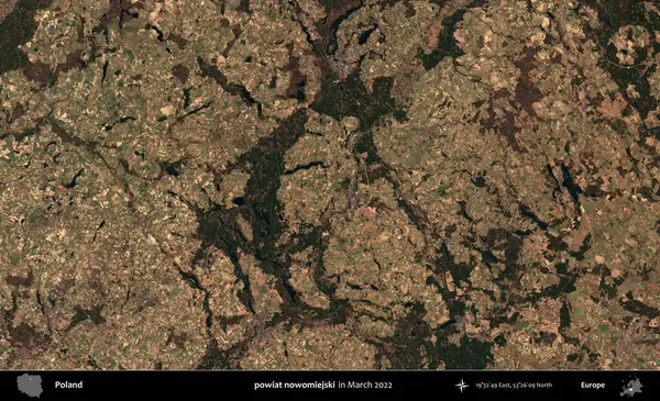 powiat nowomiejski. Copernicus Sentinel 'in Mart 2022' de çekilmiş uydu görüntüsü üzerine Polonya 'nın idari bölgesi.