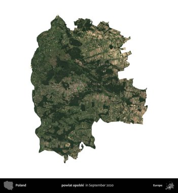 powiat opolski. Polonya idari bölgesi, Eylül 2020 'de çekilen Kopernik Nöbetçi karolarından oluşan bir uydu görüntüsü üzerinde beyaza izole edildi.