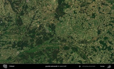 powiat ostrowski. Copernicus Sentinel 'in Haziran 2018' de çekilmiş uydu görüntüsü üzerine Polonya 'nın idari bölgesi