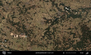 powiat piotrkowski. Nisan 2018 'de çekilen Kopernik Sentinel karolarından oluşan bir uydu görüntüsü üzerine Polonya' nın idari bölgesi