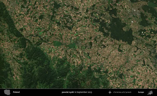 Powiat Niki. Eylül 2023 'te Copernicus Sentinel karolarından oluşan uydu görüntüsü üzerine Polonya' nın idari bölgesi