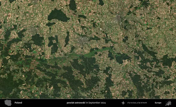 powiat ostrowski. Eylül 2024 'te çekilen Kopernik Sentinel karolarından oluşan uydu görüntüsü üzerine Polonya' nın idari bölgesi