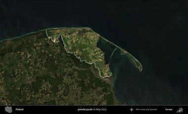 powiat pucki. Polonya 'nın idari alanı, Mayıs 2023' te çekilen Kopernik Nöbetçi karolarından oluşan koyu renkli bir uydu görüntüsü üzerinde vurgulandı ve özetlendi.