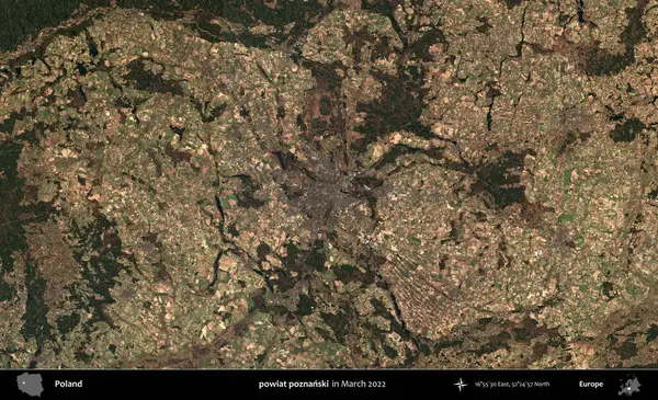 powiat poznanski. Copernicus Sentinel 'in Mart 2022' de çekilmiş uydu görüntüsü üzerine Polonya 'nın idari bölgesi.