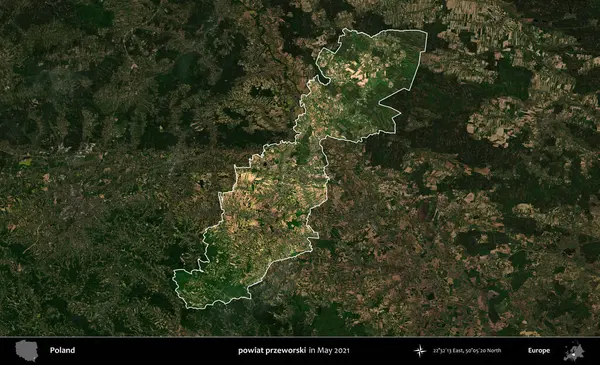 powiat przeworski. Polonya 'nın idari alanı, Mayıs 2021' de çekilen Kopernik Nöbetçi karolarından oluşan koyu renkli bir uydu görüntüsüyle vurgulandı ve özetlendi