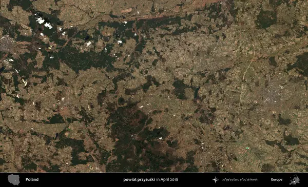 powiat przysuski. Nisan 2018 'de çekilen Kopernik Sentinel karolarından oluşan bir uydu görüntüsü üzerine Polonya' nın idari bölgesi