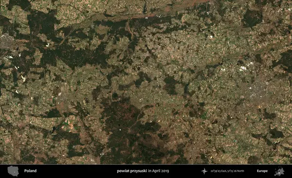 powiat przysuski. Nisan 2019 'da çekilen Kopernik Sentinel karolarından oluşan bir uydu görüntüsü üzerine Polonya' nın idari bölgesi
