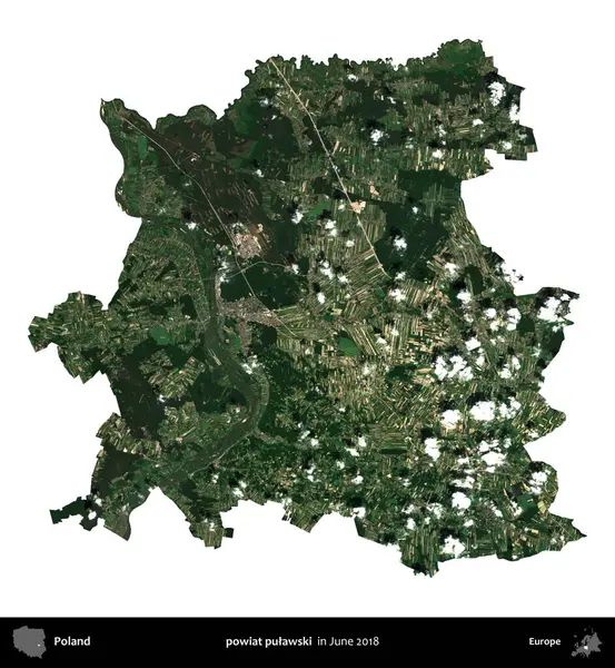 powiat pulawski. Polonya idari bölgesi, Haziran 2018 'de çekilen Kopernik Nöbetçi karolarından oluşan bir uydu görüntüsü üzerinde beyaza izole edildi.