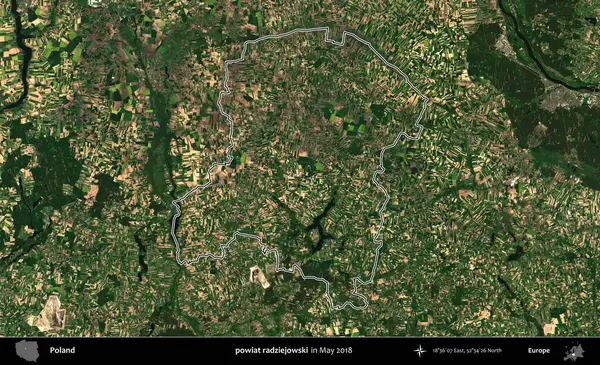 powiat radziejowski. Mayıs 2018 'de çekilen Kopernik Nöbetçi karolarından oluşan bir uydu görüntüsü üzerine Polonya' nın idari bölgesinin ana hatlarını belirledik.
