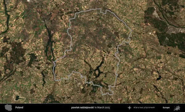 powiat radziejowski. Polonya 'nın idari bölgesinin ana hatları, Mart 2025' te çekilen Kopernik Nöbetçi karolarından oluşan bir uydu görüntüsü üzerine çizildi.