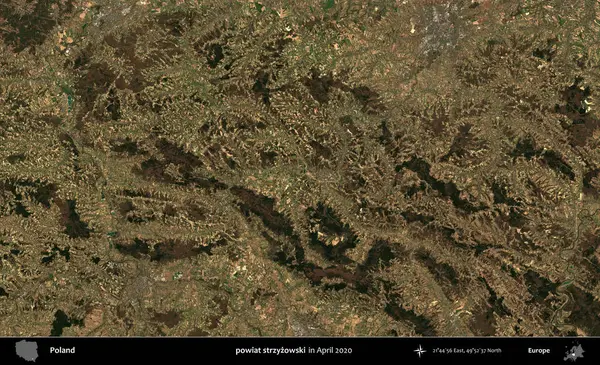 powiat strzyzowski. Nisan 2020 'de Copernicus Sentinel karolarından oluşan bir uydu görüntüsü üzerine Polonya' nın idari bölgesi