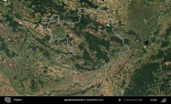 powiat staszowski. Eylül 2020 'de çekilen Kopernik Nöbetçi karolarından oluşan bir uydu görüntüsü üzerine Polonya' nın idari bölgesinin ana hatlarını çizdim.