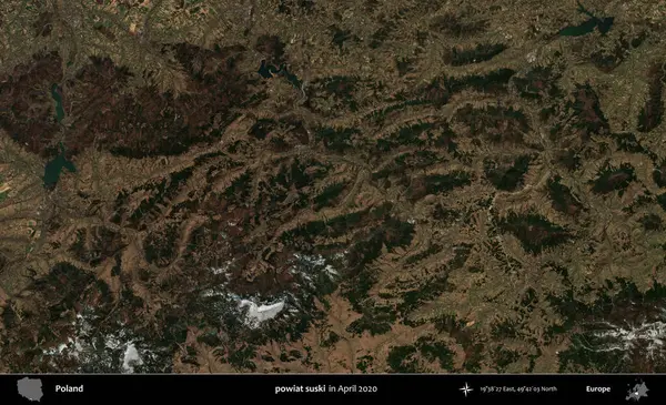 powiat suski. Nisan 2020 'de Copernicus Sentinel karolarından oluşan bir uydu görüntüsü üzerine Polonya' nın idari bölgesi