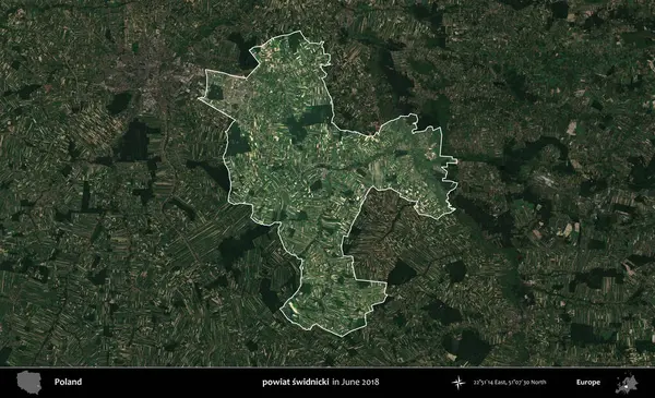 powiat swidnicki. Polonya 'nın idari alanı, Haziran 2018' de çekilen Kopernik Nöbetçi karolarından oluşan koyu renkli bir uydu görüntüsüyle vurgulandı ve özetlendi