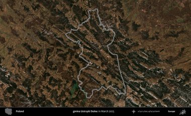 gmina Ustrzyki Dolne. Polonya 'nın idari bölgesinin ana hatları, Mart 2025' te çekilen Kopernik Nöbetçi karolarından oluşan bir uydu görüntüsü üzerine çizildi.