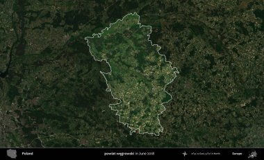 Powiat Wegroski. Polonya 'nın idari alanı, Haziran 2018' de çekilen Kopernik Nöbetçi karolarından oluşan koyu renkli bir uydu görüntüsüyle vurgulandı ve özetlendi