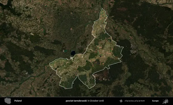 powiat tarnobrzeski. Polonya 'nın idari alanı, Ekim 2018' de çekilen Kopernik Nöbetçi karolarından oluşan koyu renkli bir uydu görüntüsü üzerine vurgulandı ve özetlendi