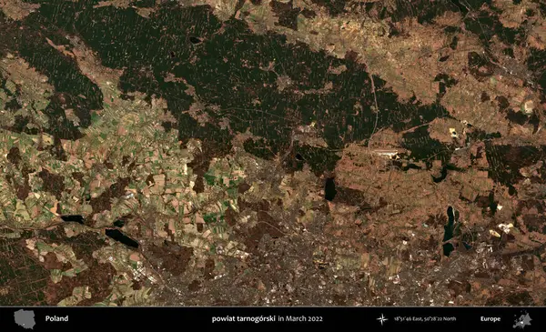 powiat tarnogorski. Copernicus Sentinel 'in Mart 2022' de çekilmiş uydu görüntüsü üzerine Polonya 'nın idari bölgesi.