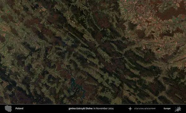 gmina Ustrzyki Dolne. Copernicus Sentinel 'in Kasım 2024' te çekilmiş uydu görüntüsü üzerine Polonya idari bölgesi.