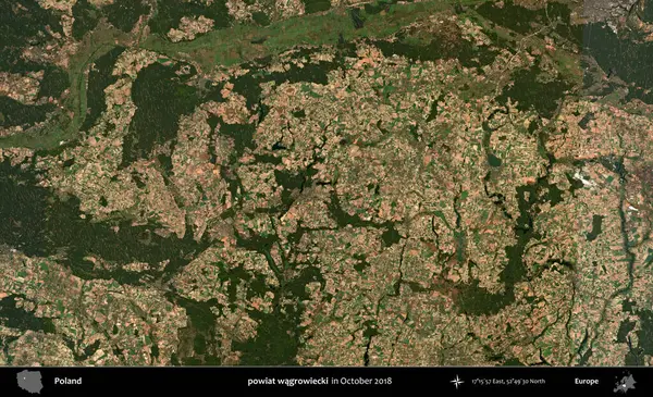 powiat wagrowiecki. Polonya 'nın idari bölgesi, Ekim 2018' de çekilen Kopernik Sentinel karolarından oluşan bir uydu görüntüsü üzerine kurulmuştur.