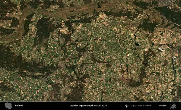 powiat wagrowiecki. Nisan 2020 'de Copernicus Sentinel karolarından oluşan bir uydu görüntüsü üzerine Polonya' nın idari bölgesi