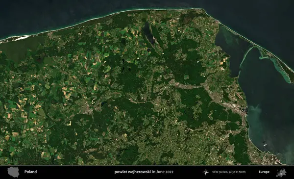 powiat wejherowski. Copernicus Sentinel 'in Haziran 2022' de çekilmiş uydu görüntüsü üzerine Polonya 'nın idari bölgesi.