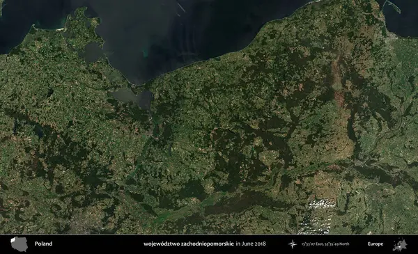 wojewodz2 zachodniopomorskie. Copernicus Sentinel 'in Haziran 2018' de çekilmiş uydu görüntüsü üzerine Polonya 'nın idari bölgesi