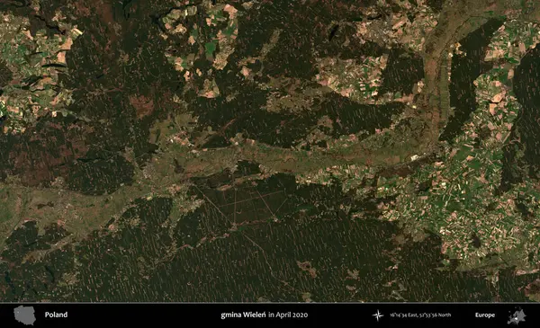 gmina Wielen. Nisan 2020 'de Copernicus Sentinel karolarından oluşan bir uydu görüntüsü üzerine Polonya' nın idari bölgesi