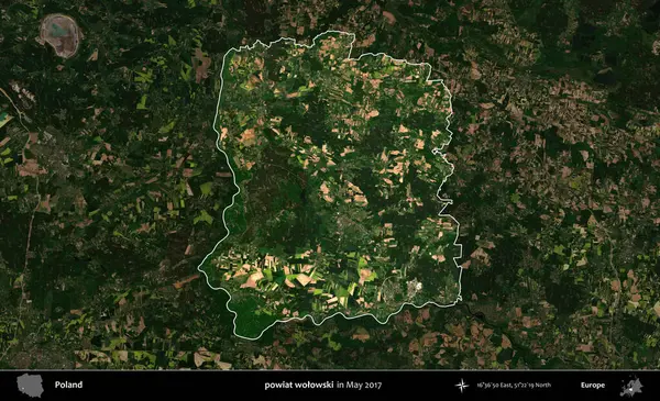 powiat wolowski. Polonya 'nın idari alanı, Mayıs 2017' de çekilen Kopernik Nöbetçi karolarından oluşan koyu renkli bir uydu görüntüsü üzerinde vurgulandı ve özetlendi.