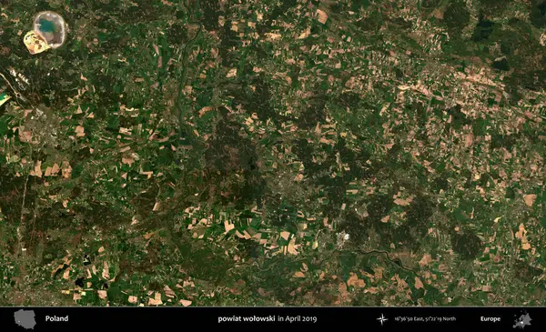 powiat wolowski. Nisan 2019 'da çekilen Kopernik Sentinel karolarından oluşan bir uydu görüntüsü üzerine Polonya' nın idari bölgesi