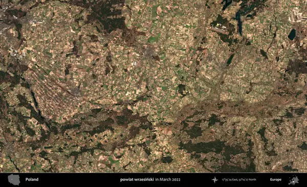 powiat wrzesinski. Copernicus Sentinel 'in Mart 2022' de çekilmiş uydu görüntüsü üzerine Polonya 'nın idari bölgesi.