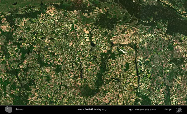 powiat zninski. Copernicus Sentinel 'in Mayıs 2017' de çekilmiş uydu görüntüsü üzerine Polonya 'nın idari bölgesi.