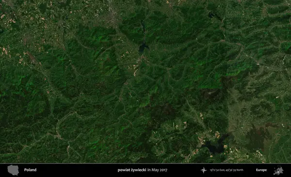 powiat zywiecki. Copernicus Sentinel 'in Mayıs 2017' de çekilmiş uydu görüntüsü üzerine Polonya 'nın idari bölgesi.