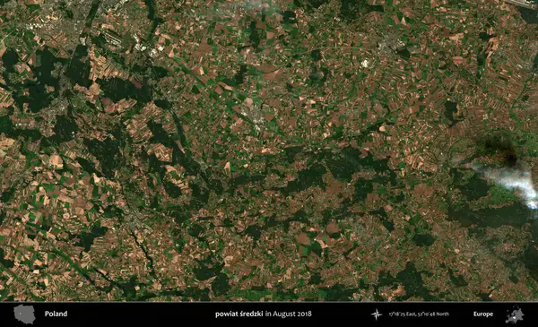 powiat sredzki. Copernicus Sentinel 'in Ağustos 2018' de çekilmiş uydu görüntüsü üzerine Polonya 'nın idari bölgesi