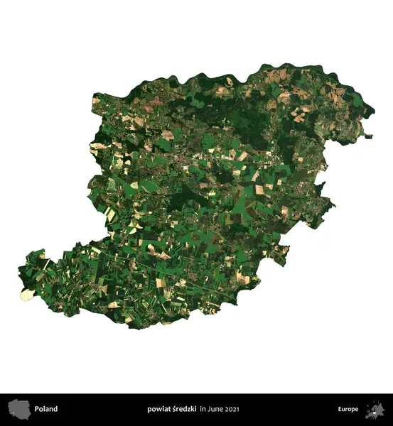 powiat sredzki. Polonya idari bölgesi, Haziran 2021 'de çekilen Kopernik Nöbetçi karolarından oluşan bir uydu görüntüsü üzerinde beyaza izole edildi.