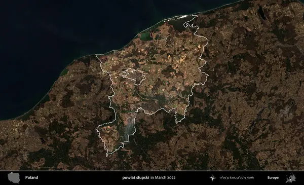 Powiat Slumpski. Polonya 'nın idari alanı, Mart 2022' de çekilen Kopernik Nöbetçi karolarından oluşan koyu renkli bir uydu görüntüsü üzerine vurgulandı ve özetlendi.