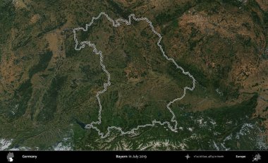 Bayern. Almanya 'nın idari bölgesinde Temmuz 2019' da çekilen Kopernik Nöbetçi karolarından oluşan bir uydu görüntüsü sıralandı.
