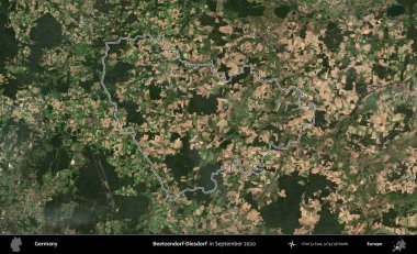 Beetzendorf-Diesdorf. Almanya 'nın idari bölgesi, Eylül 2020' de çekilen Kopernik Nöbetçi karolarından oluşan bir uydu görüntüsünde özetlenmiştir.
