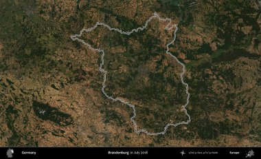 Brandenburg 'da. Almanya 'nın idari bölgesinde Temmuz 2018' de çekilen Kopernik Nöbetçi karolarından oluşan bir uydu görüntüsü sıralandı.
