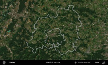 Enzkreis. Almanya 'nın idari bölgesi, Haziran 2019' da çekilen Kopernik Nöbetçi karolarından oluşan bir uydu görüntüsüyle özetlendi.