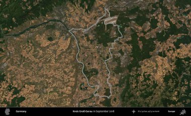 Kreis Gro-Gerau. Almanya 'nın idari bölgesi, Eylül 2018' de çekilen Kopernik Nöbetçi karolarından oluşan bir uydu görüntüsünde özetlenmiştir.