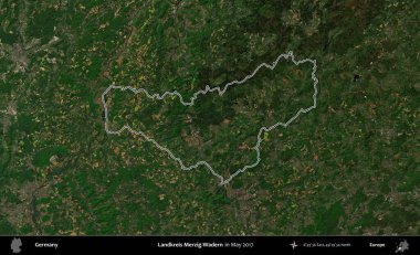 Landkreis Merzig-Wadern. Almanya 'nın idari bölgesinde Mayıs 2017' de çekilen Kopernik Nöbetçi karolarından oluşan bir uydu görüntüsü sıralandı.