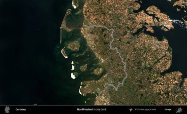 Nordfriesland 'de. Almanya 'nın idari bölgesinde Temmuz 2018' de çekilen Kopernik Nöbetçi karolarından oluşan bir uydu görüntüsü sıralandı.