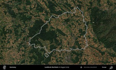 Landkreis Northeim. Almanya 'nın idari bölgesinde Ağustos 2019' da çekilen Kopernik Nöbetçi karolarından oluşan bir uydu görüntüsü sıralandı.