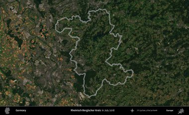 Rheinisch-Bergischer Kreis. Almanya 'nın idari bölgesinde Temmuz 2018' de çekilen Kopernik Nöbetçi karolarından oluşan bir uydu görüntüsü sıralandı.