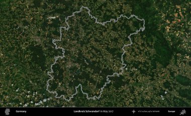 Landkreis Schwandorf. Almanya 'nın idari bölgesinde Mayıs 2017' de çekilen Kopernik Nöbetçi karolarından oluşan bir uydu görüntüsü sıralandı.